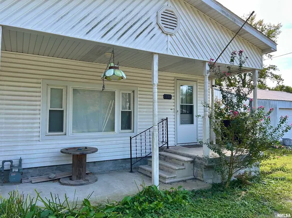 105 Kentucky St, Cambria, IL 62915