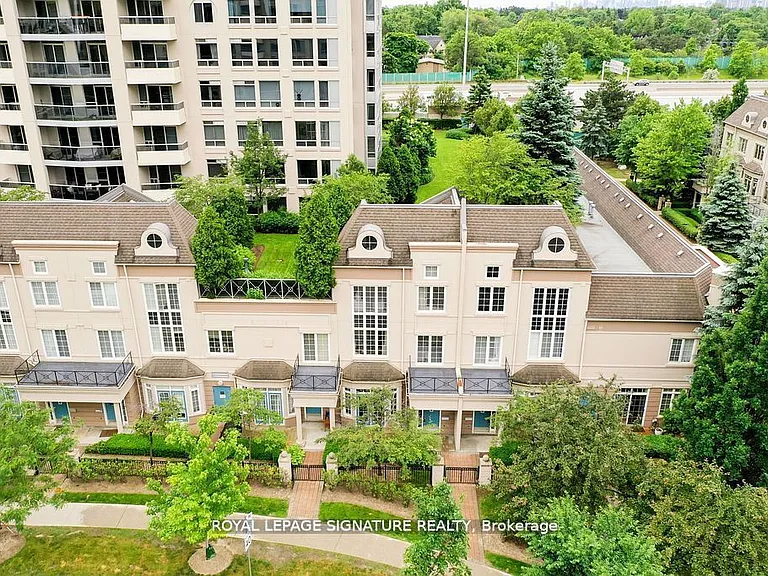 1 Rean Dr #Townhouse 9 — Photo 40