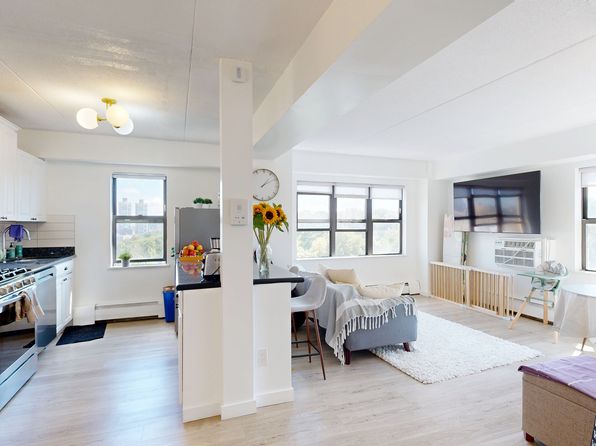 300 W 110th St APT 11E