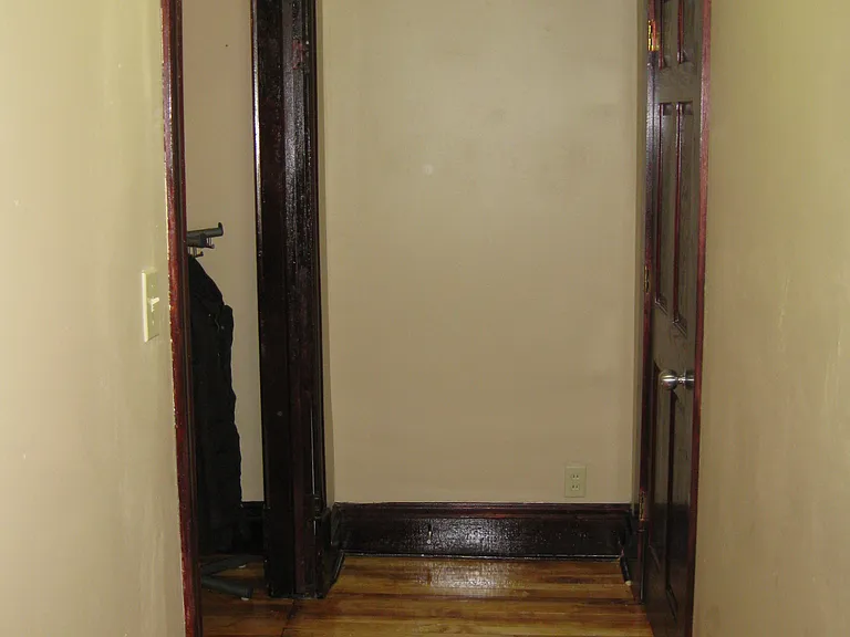 2011 Taylor St NE #2 — Photo 5