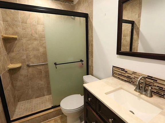 2nd image of 3612 Northside Dr #B