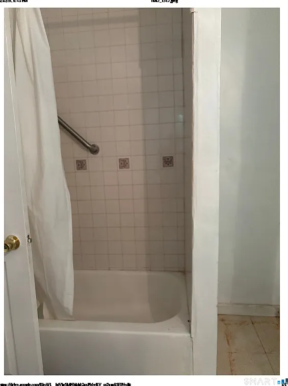 6 bed, 2.5 bath, 2532 sqft, $1,850 — Photo 4