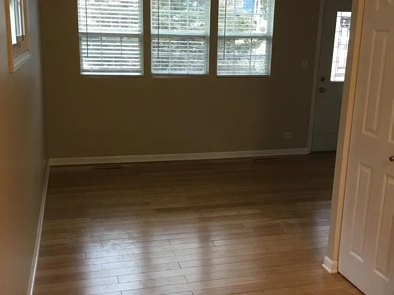 209 Meadow Ln — Photo 6