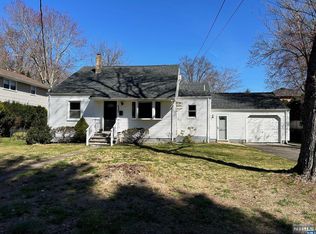 137 Bergenline Ave, Closter, NJ 07624