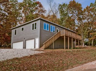 8045 Cedar Ln, Rogers, AR 72756