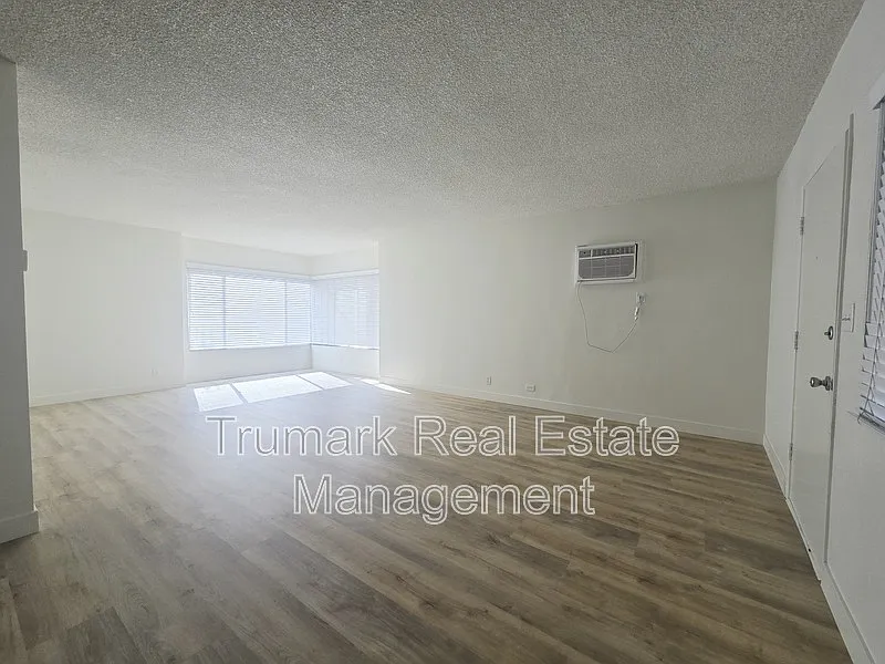 2 bed, 1.0 bath, 850 sqft, $2,595 — Photo 4
