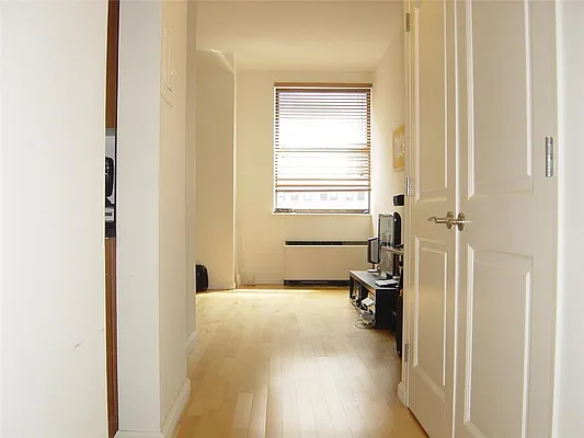 Rented by R New York | media 28