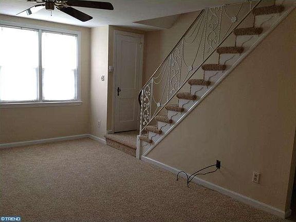 3rd image of 2216 Ardmore Ave