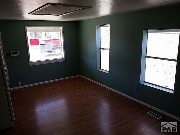 2nd image of 1210 Deane Ln