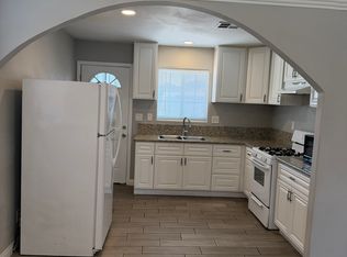 2820 S Sandhill Rd #1, Las Vegas, NV 89121