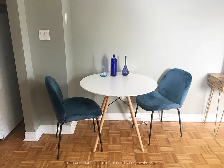 305 Margueretta St #TOP FLOOR — Photo 5