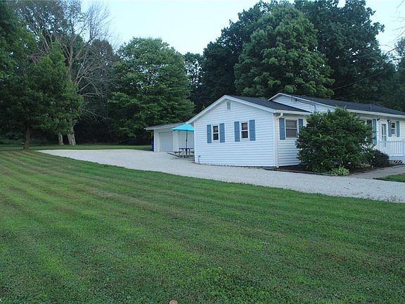 4th image of 3984 Rosalind Dr