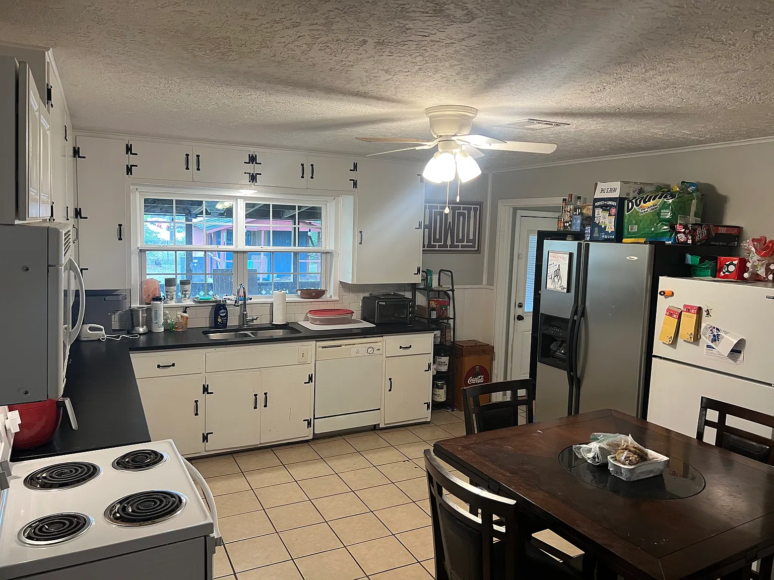 4 bed, 1839 sqft, $2,600 — Photo 2