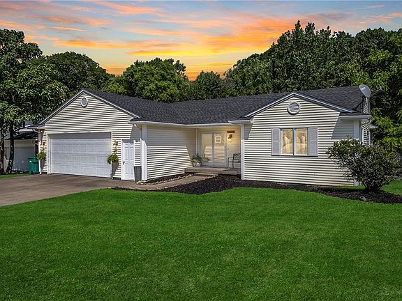 2nd image of 7207 Laura Lee Ln