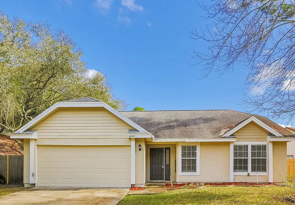 2013 Saint Martins Dr W