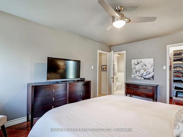 18 La Rose Ave #Townhouse 16 — Photo 27