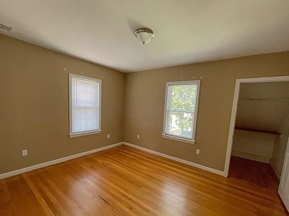 5th image of 204 Fayette St Unit 204
