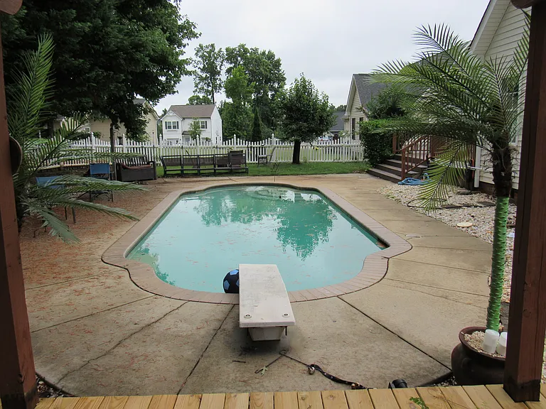 1511 Crowders Woods Dr — Photo 24
