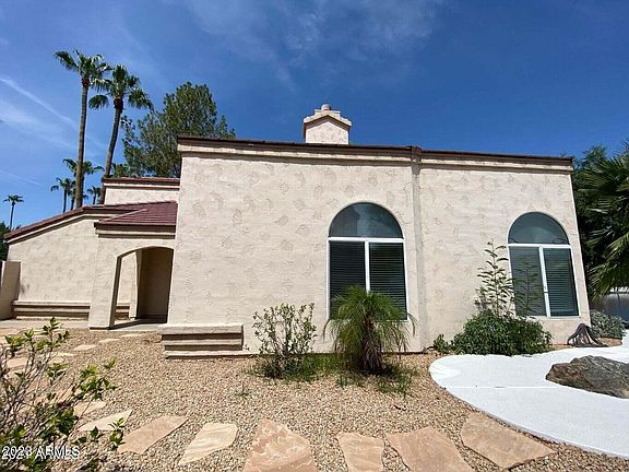 4th image of 1406 W Lake Mirage Ct