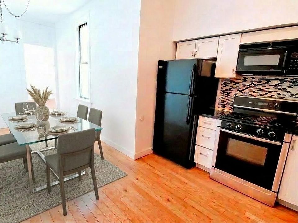 1st image of 259 Griffith St #6
