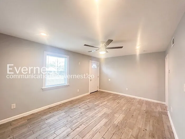 1408 Lyle Ave #A — Photo 7