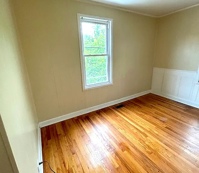 1233 E Center St — Photo 13