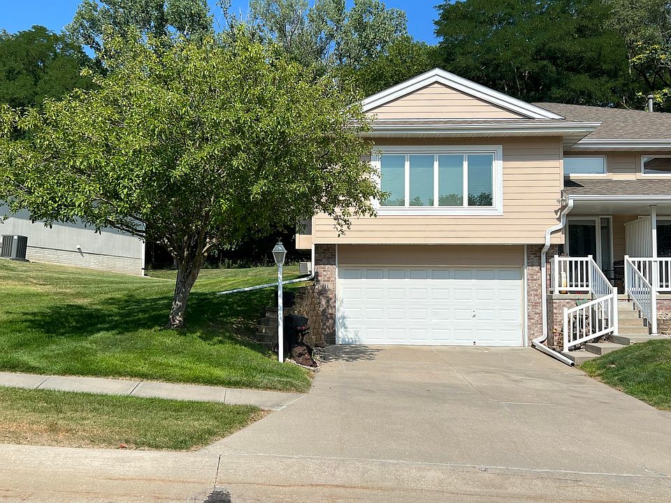 1st image of 111 McKenzie Cir