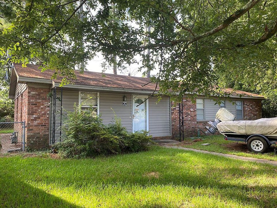 1st image of 4060 Briarwood Dr