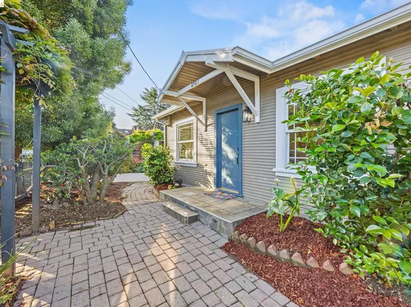 6301 Hillmont Dr, Oakland, CA 94605