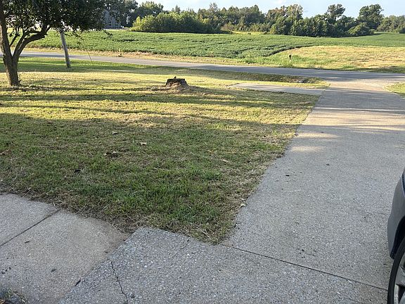 3rd image of 370 Hugh Hunter Rd