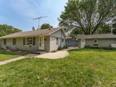 2208 17th Ave NW, Rochester, MN, 55901