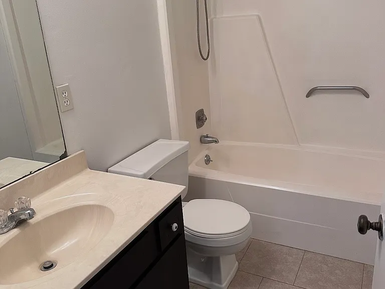 106 Middleton Dr — Photo 24
