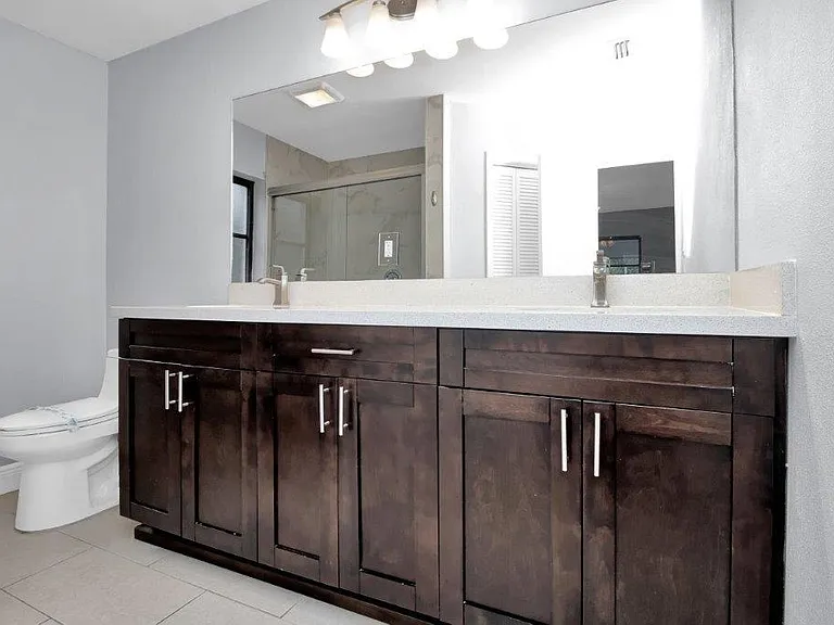 13540 Sedgwick Ave — Photo 31