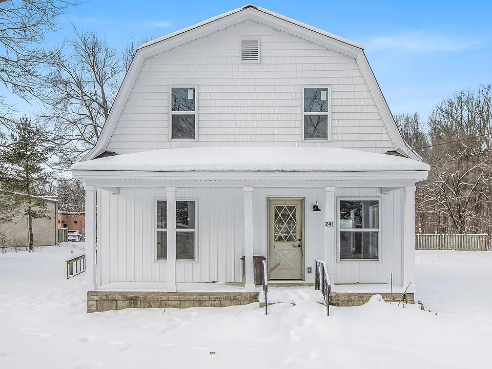 241 Sherman St