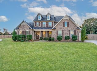 204 Gracefield Ct, Greer, SC 29650