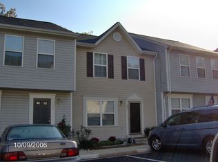 352 Moseby Ct, Manassas Park, VA 20111