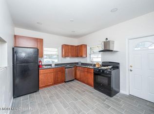 114 Chestnut Ave FLOOR 1, Atlantic Highlands, NJ 07716