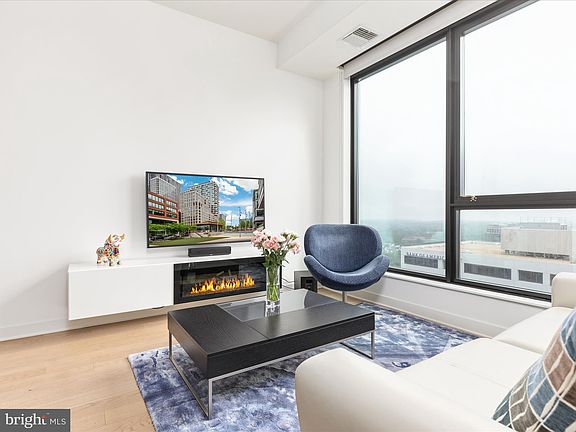 4th image of 1650 Silver Hill Dr #1809