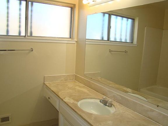 5th image of 5852 El Zuparko Dr