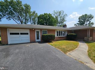 16613 Johnson Dr, Williamsport, MD 21795