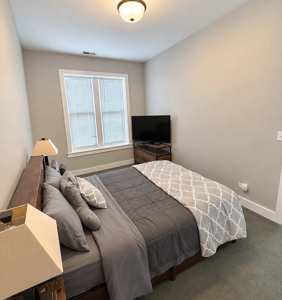Apartments in Lockport — Photo 3