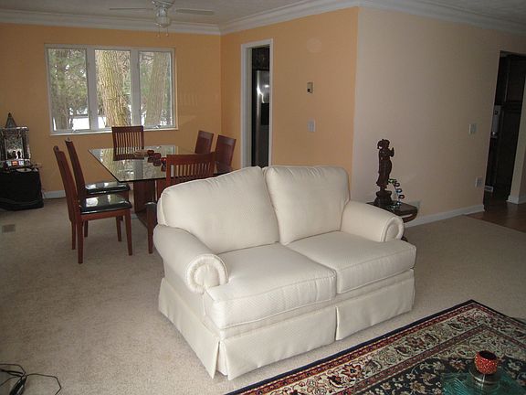 2nd image of 13419 Larchmere Blvd #305