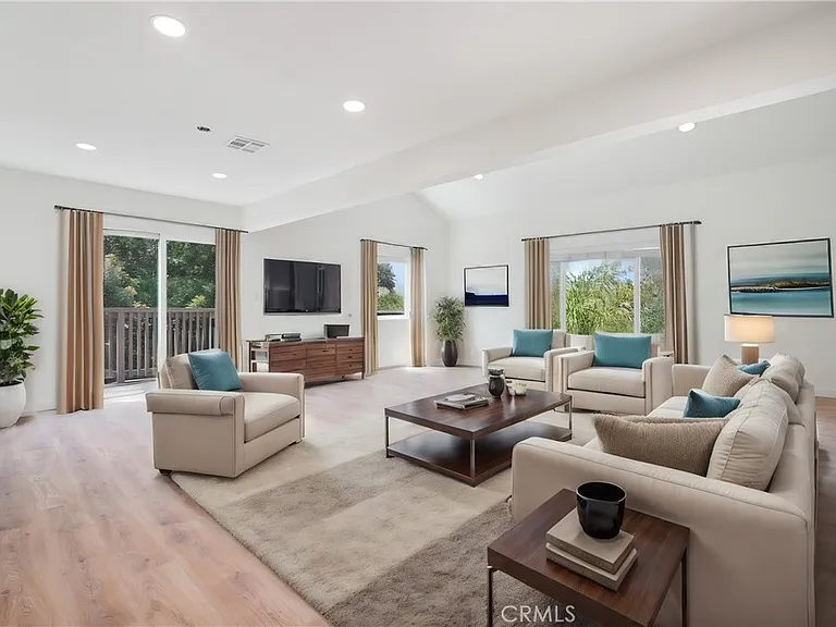 4957 Vejar Dr — Photo 1