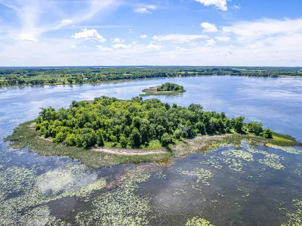37598 2nd Star Isle, Dent, MN 56528