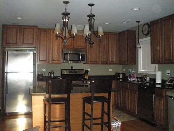 5th image of 14 S Leavitt St #1