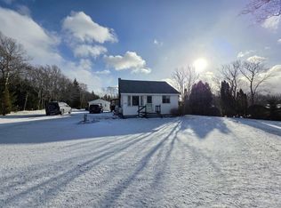 1348 Grand Lake Rd, Cape Breton, NS B1M 1A1