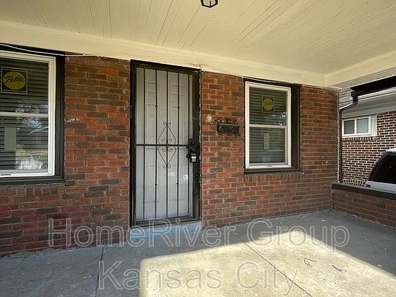 5th image of 5627 Olive St