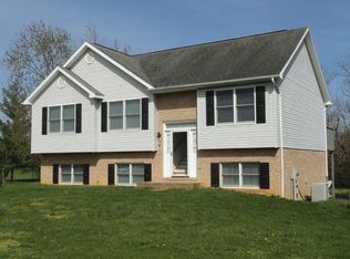 1667 Park Lawn Dr, Harrisonburg, VA 22801