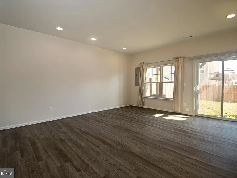 105 Gristmill Ct — Photo 6