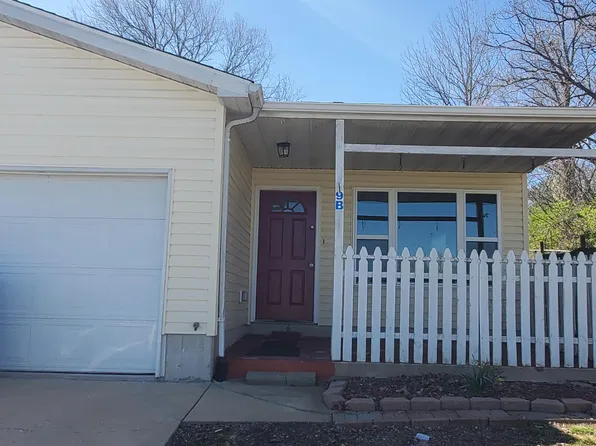 9 Adelle Pl #B, Union, MO 63084